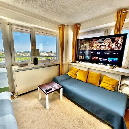 Sun Clima/Ac Metro X2 Fast Wifi 500 Mbs 70'Tv Netflix Appletv Hbo Apartment Warsaw Exterior photo