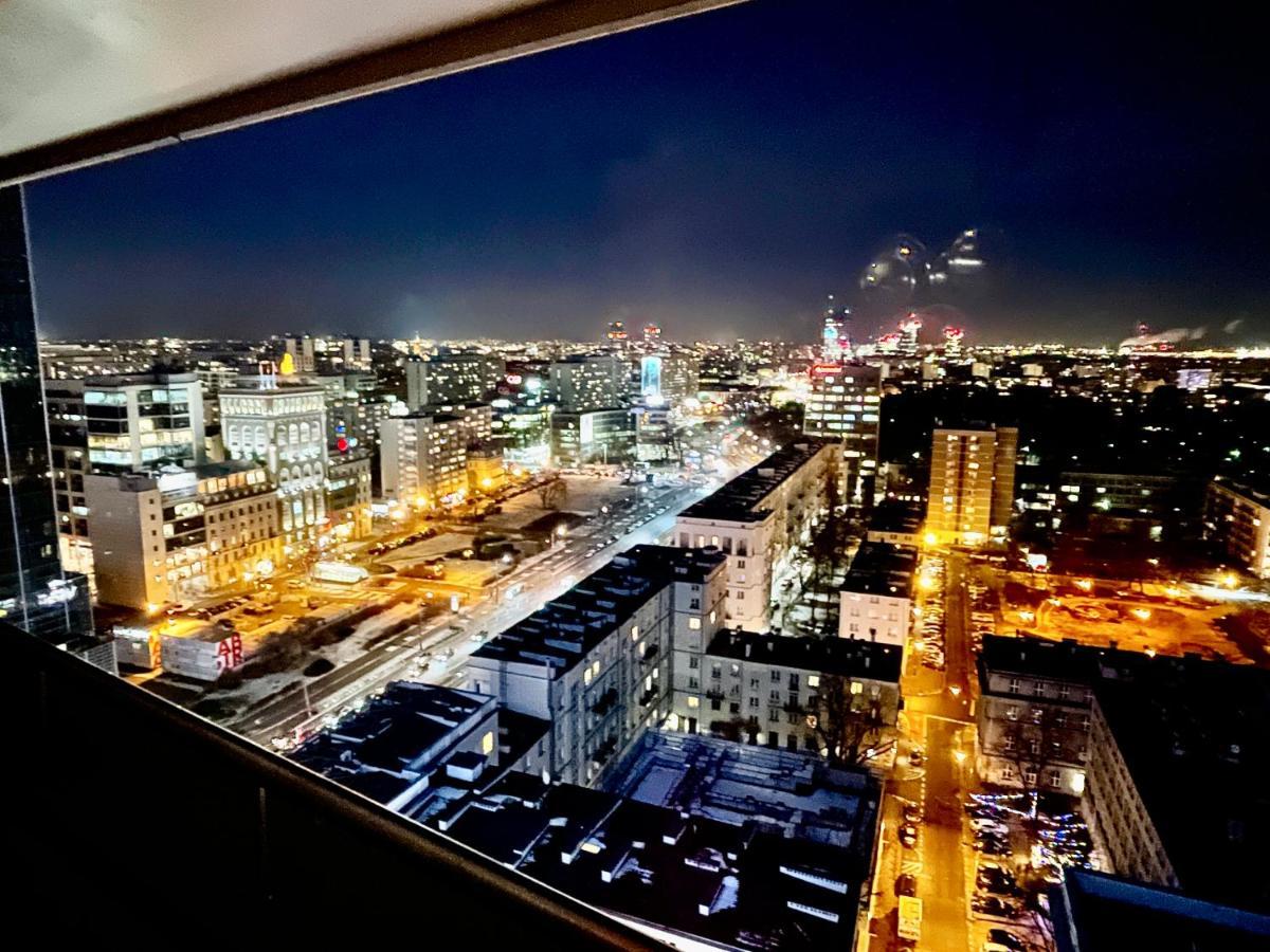 Sun Clima/Ac Metro X2 Fast Wifi 500 Mbs 70'Tv Netflix Appletv Hbo Apartment Warsaw Exterior photo