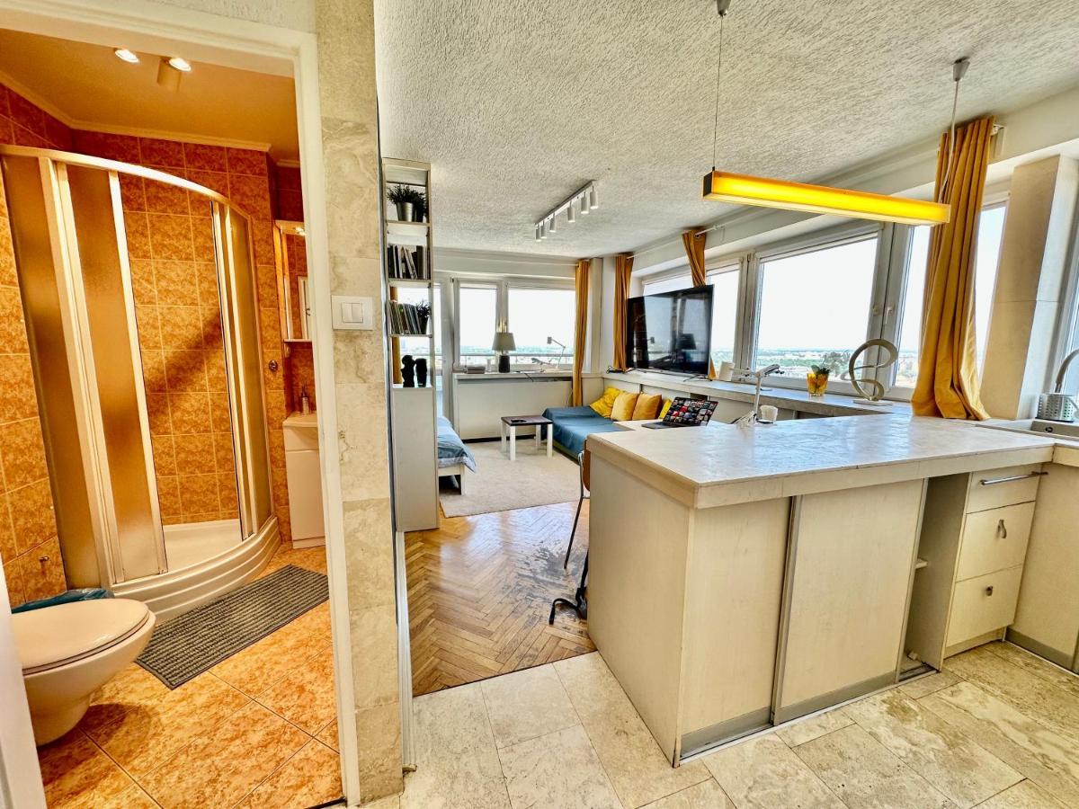 Sun Clima/Ac Metro X2 Fast Wifi 500 Mbs 70'Tv Netflix Appletv Hbo Apartment Warsaw Exterior photo