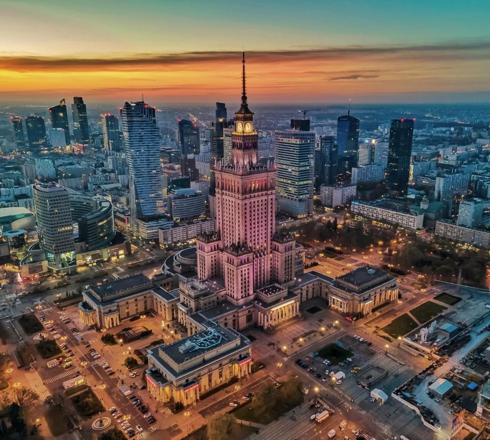 Sun Clima/Ac Metro X2 Fast Wifi 500 Mbs 70'Tv Netflix Appletv Hbo Apartment Warsaw Exterior photo