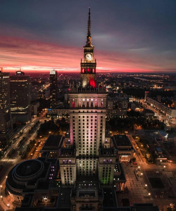 Sun Clima/Ac Metro X2 Fast Wifi 500 Mbs 70'Tv Netflix Appletv Hbo Apartment Warsaw Exterior photo