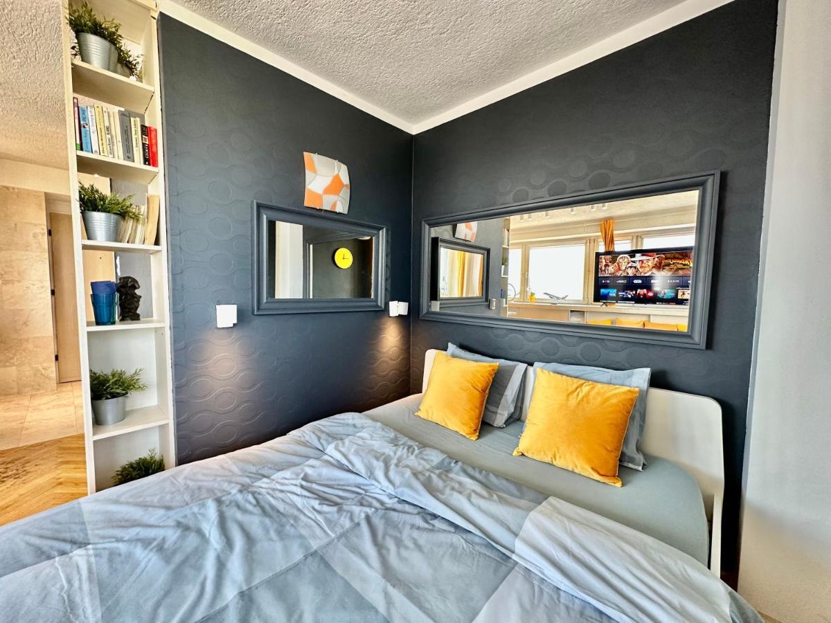 Sun Clima/Ac Metro X2 Fast Wifi 500 Mbs 70'Tv Netflix Appletv Hbo Apartment Warsaw Exterior photo