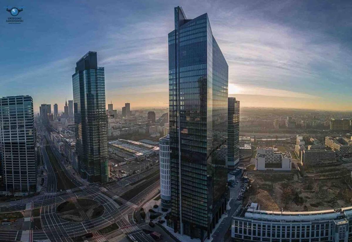 Sun Clima/Ac Metro X2 Fast Wifi 500 Mbs 70'Tv Netflix Appletv Hbo Apartment Warsaw Exterior photo